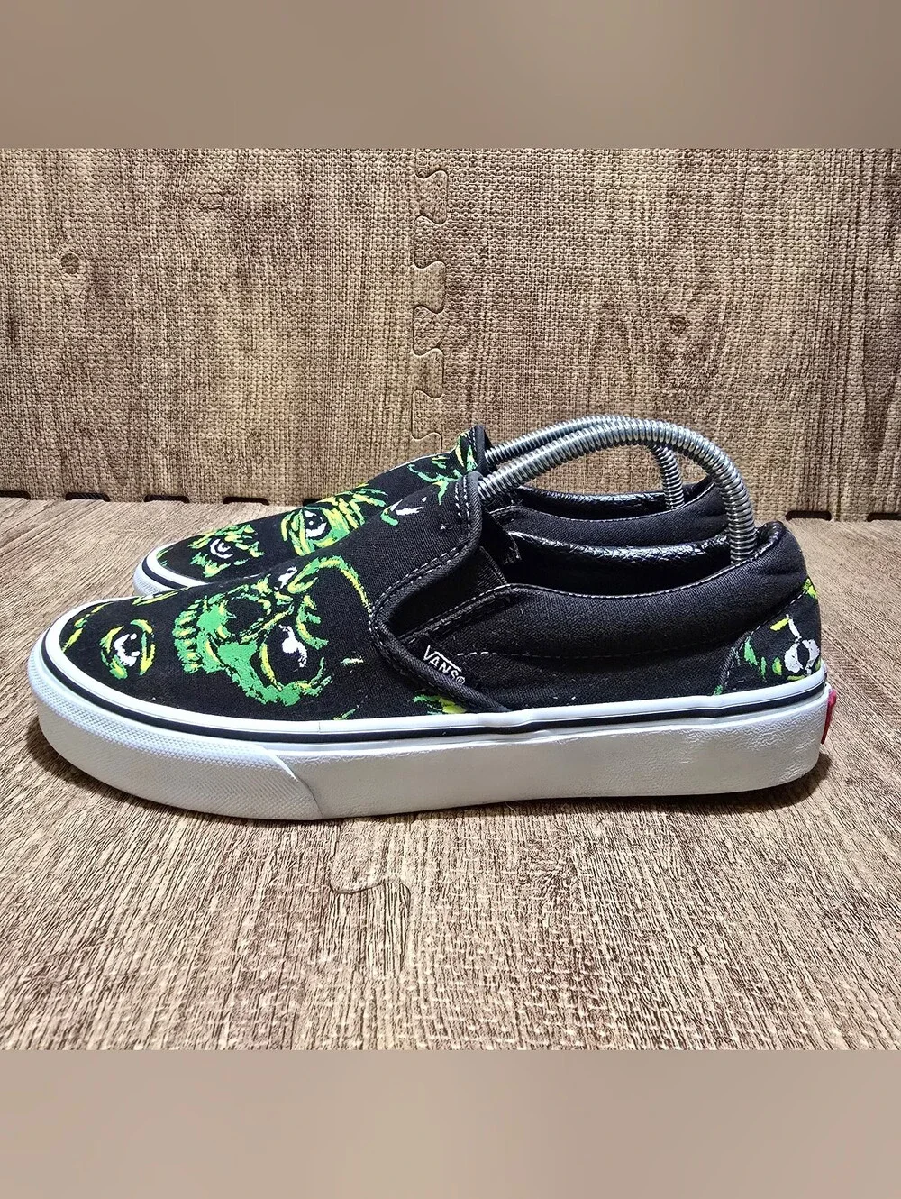 Vans Classic Slip-On Eyes In The Dark with Awesome Glow In The Dark Effect Unise